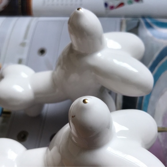 Little white Balloon Dog Salt + Pepper Shakers EUC whimsical - Picture 5 of 16